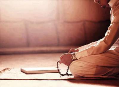 سُنَّة سكتات الإمام في الصلاة