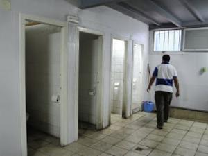 Israel tortura a los niños palestinos manteniéndolos en jaulas