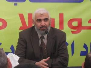 Dr. Ragheb signs his new book