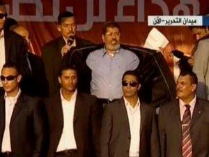خبراء يحذرون مرسى من مخاطر استهدافه ويطالبونه بالاحتراز الأمنى