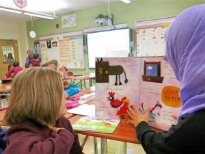Defying prejudice, more Americans learn Arabic