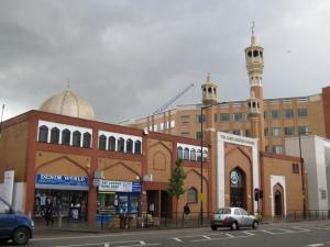 Senior British imams condemn Orlando massacre