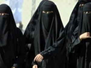 القضاء بايطاليا يسمح بارتداء النقاب بالأماكن العامة