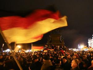 Far-right crimes jump 35 percent in Germany
