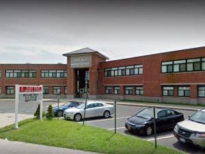 Muslim family sues New York school