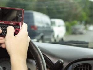 Saudi fatwa bans use of phone while driving