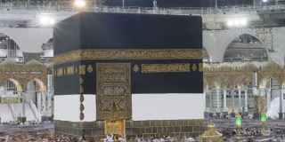 الكعبة من آدم إلى إبراهيم عليهما السلام