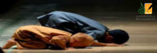 سُنَّة حمل الأطفال في الصلاة