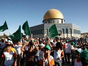 تربية الأولاد وتنشئتهم على حب المسجد الأقصى المبارك
